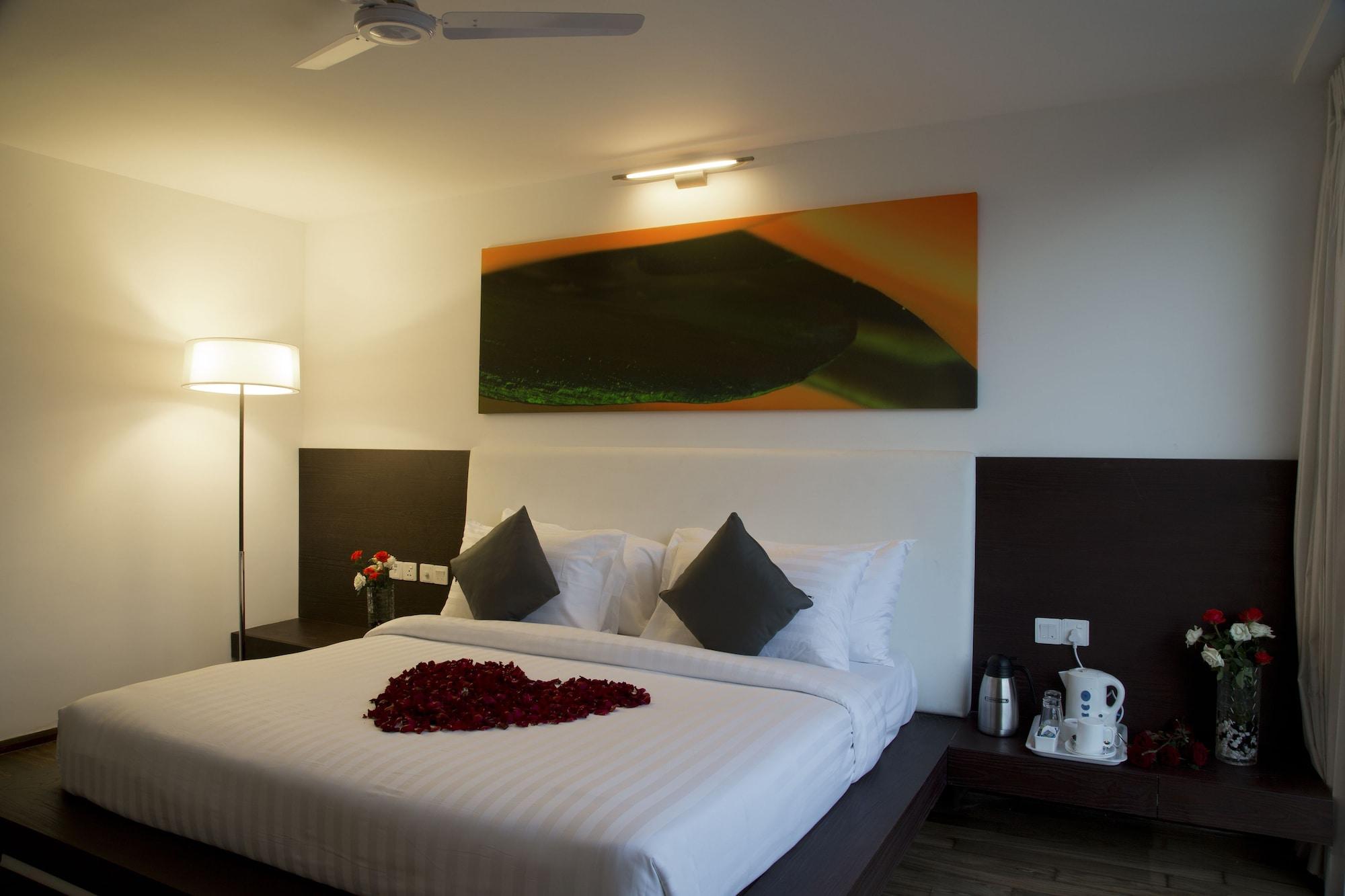 Springs Hotels&Spa Bangalore Exterior foto