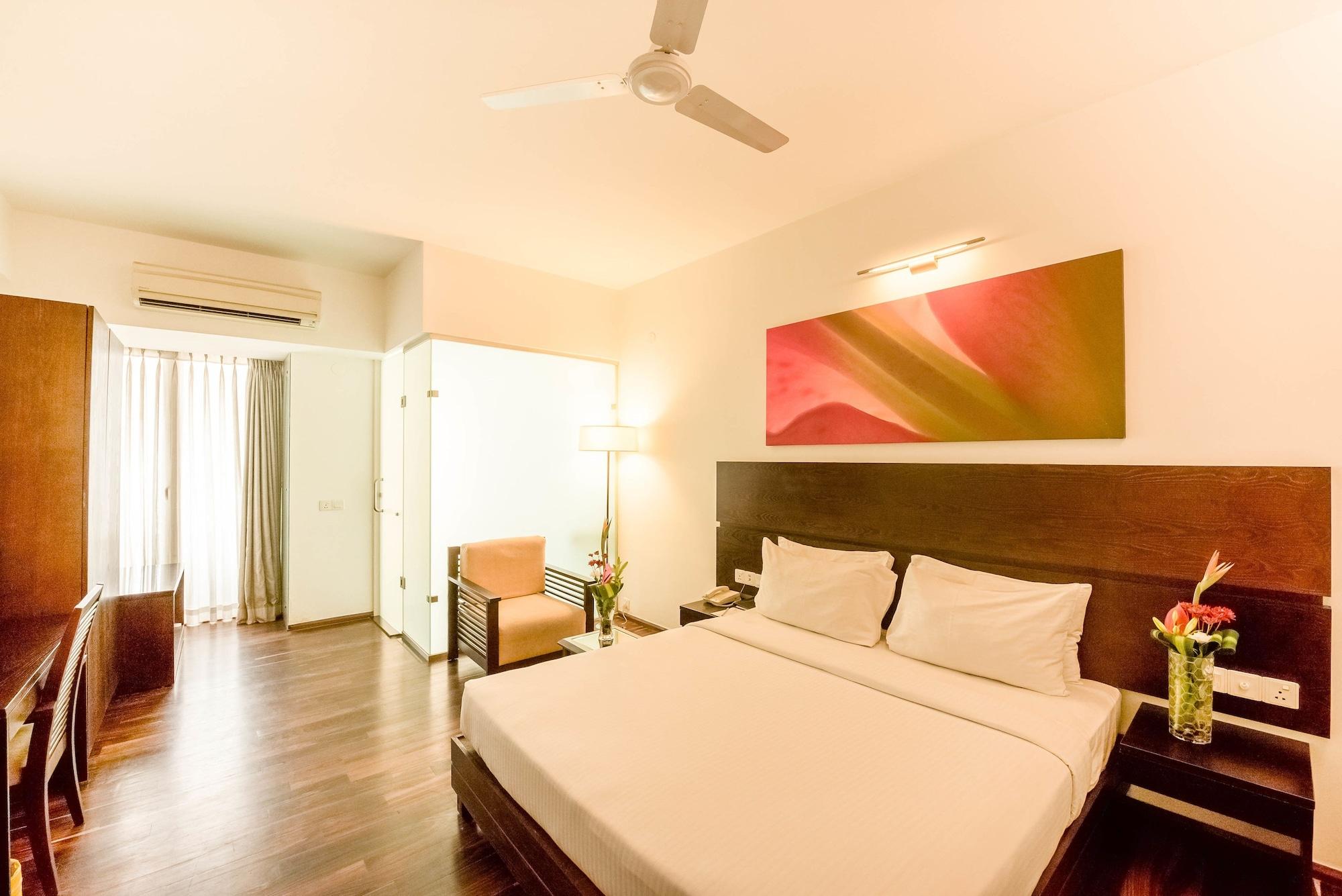 Springs Hotels&Spa Bangalore Exterior foto