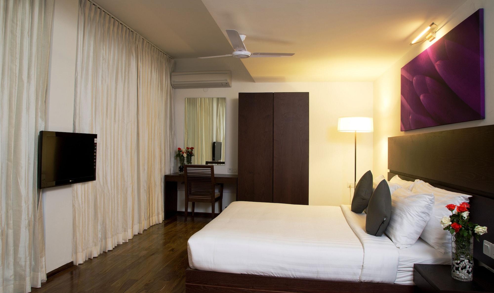 Springs Hotels&Spa Bangalore Exterior foto