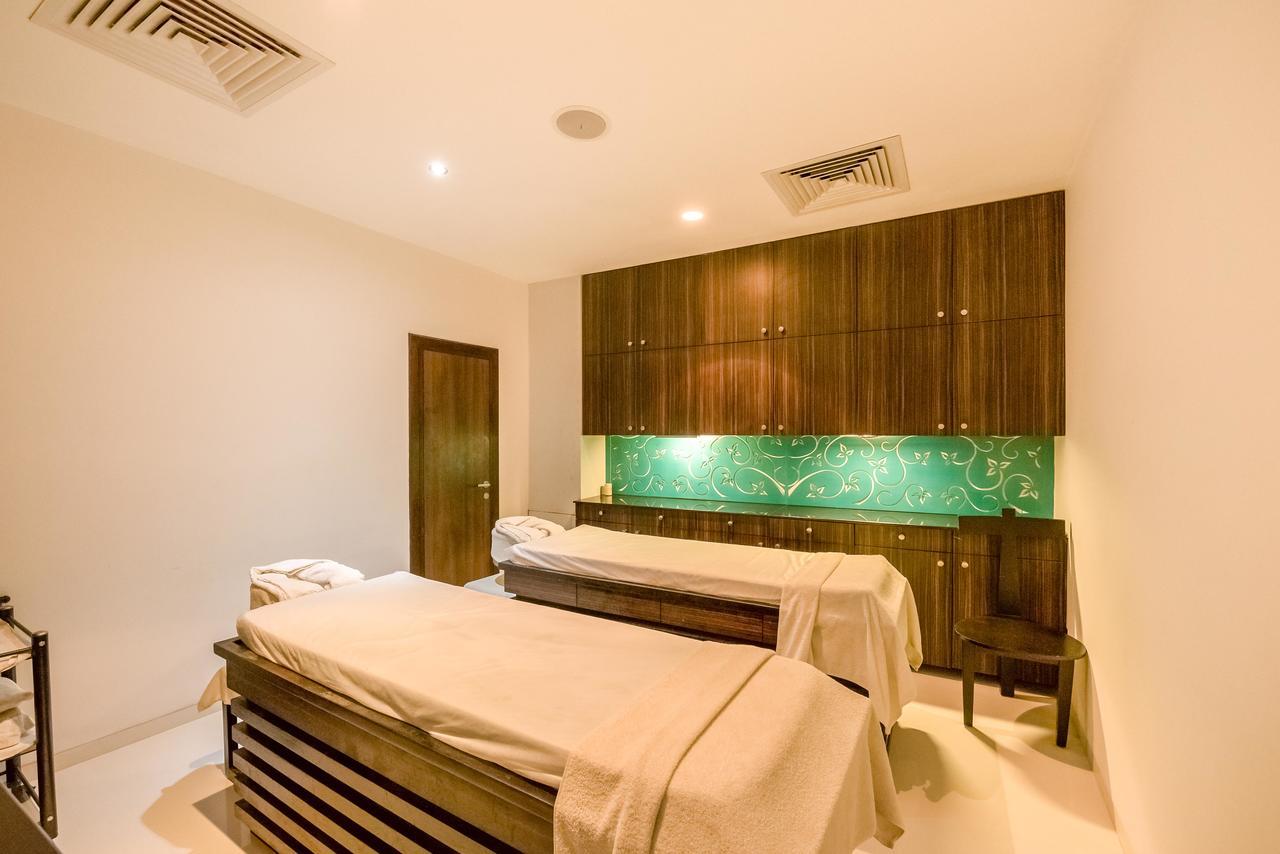 Springs Hotels&Spa Bangalore Exterior foto
